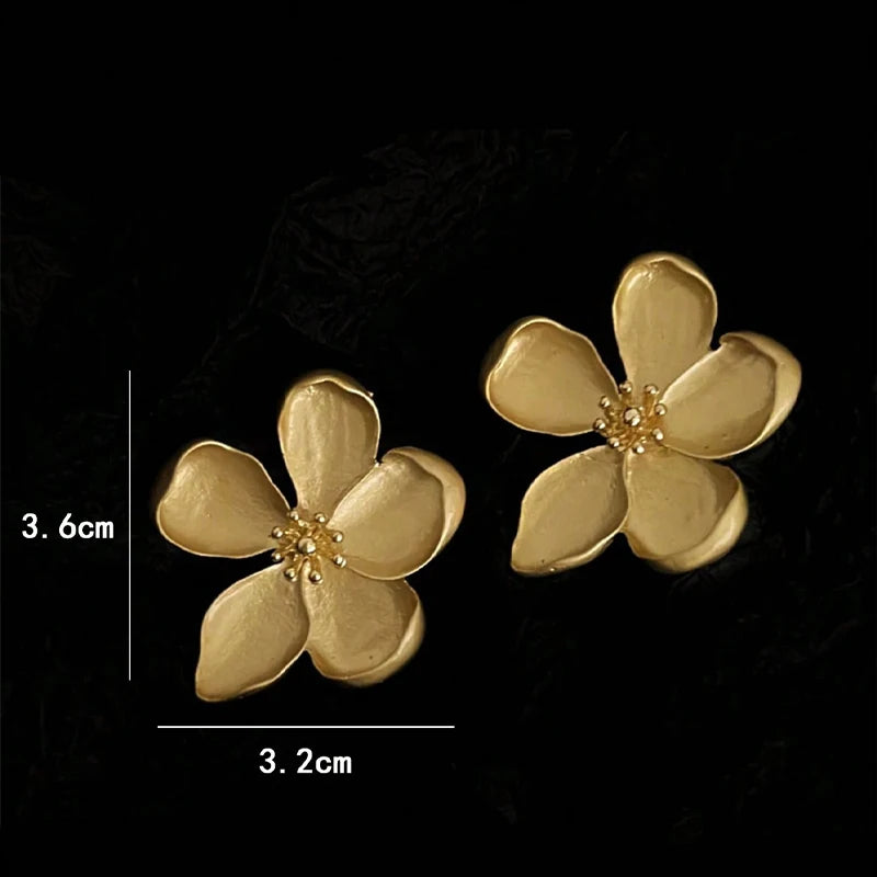 New Exaggerated European & American Style Metal Flower Stud Earrings For Women's Daily Wear Fashion Gold Color Jewelry Gifts