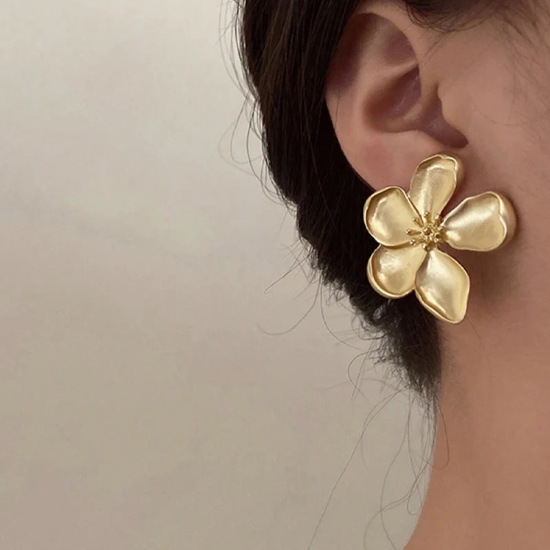 New Exaggerated European & American Style Metal Flower Stud Earrings For Women's Daily Wear Fashion Gold Color Jewelry Gifts