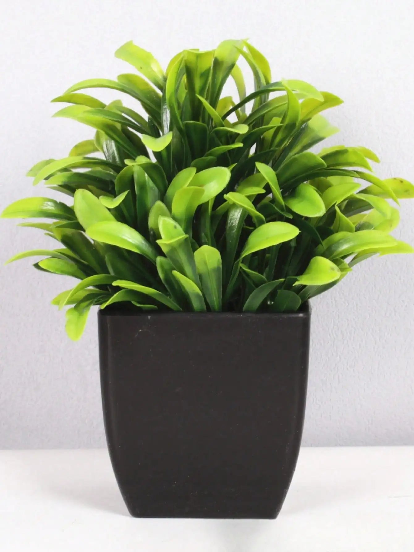 1pc Fake Plant Black Pot, Mini Artificial Eucalyptus Potted Plant for Indoor Home Office Farmhouse  Decorating