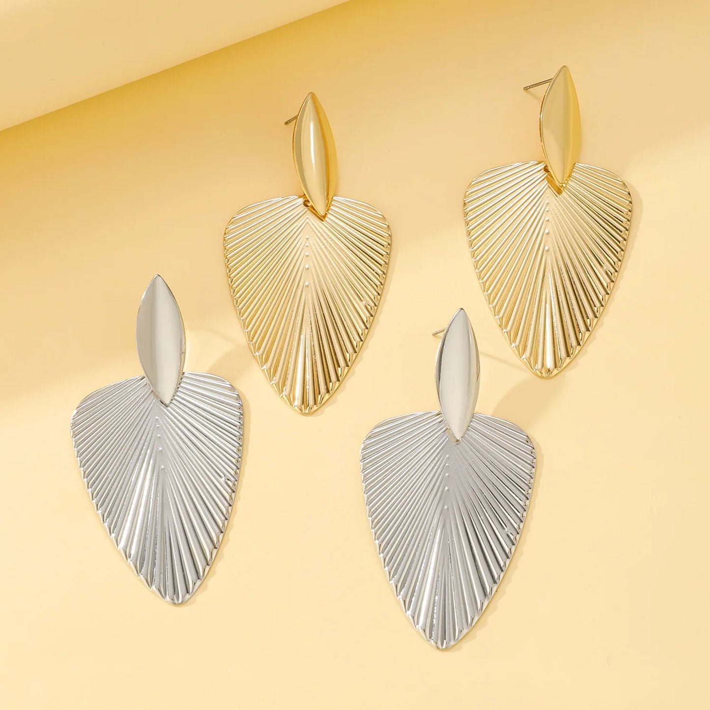 Advanced Metal Textured Leaf  Pendant Big Earrings Women's Exaggerated Fashion Party Jewelry Gold Color Geometry Drop Earring