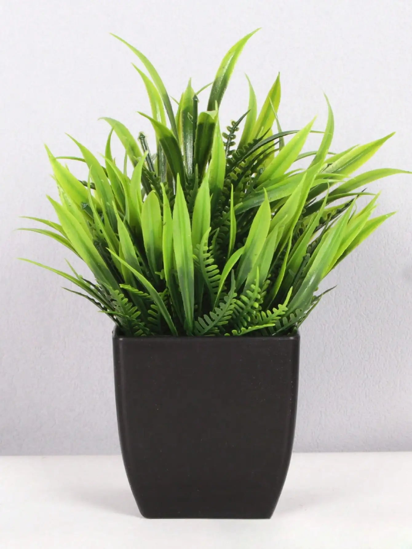 1pc Fake Plant Black Pot, Mini Artificial Eucalyptus Potted Plant for Indoor Home Office Farmhouse  Decorating