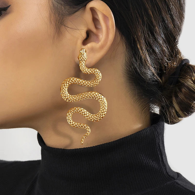 Avant-garde Sexy and Exaggerated Halloween Snake Shaped Earrings for Women Fashion Gothic Personalized Trend Girl Rock Jewelry