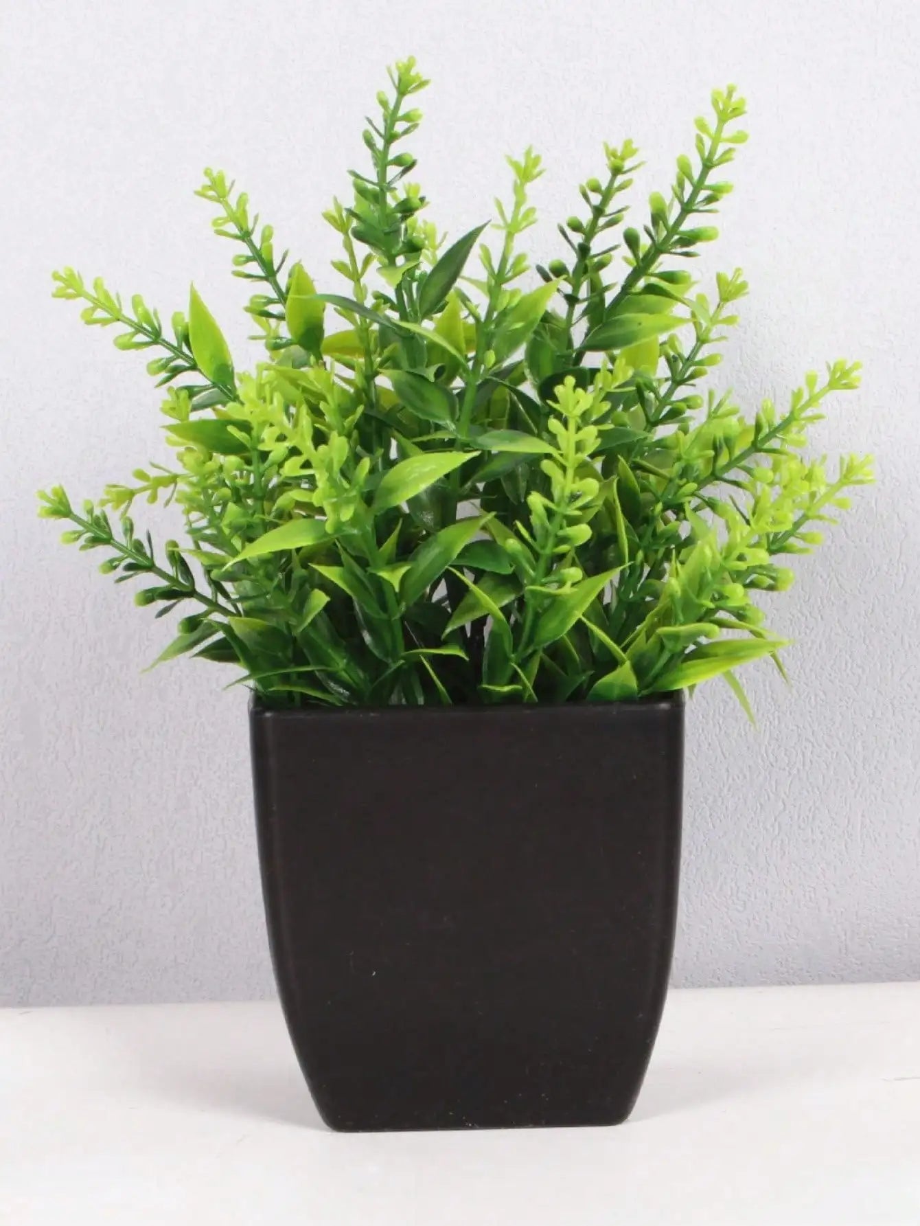 1pc Fake Plant Black Pot, Mini Artificial Eucalyptus Potted Plant for Indoor Home Office Farmhouse  Decorating