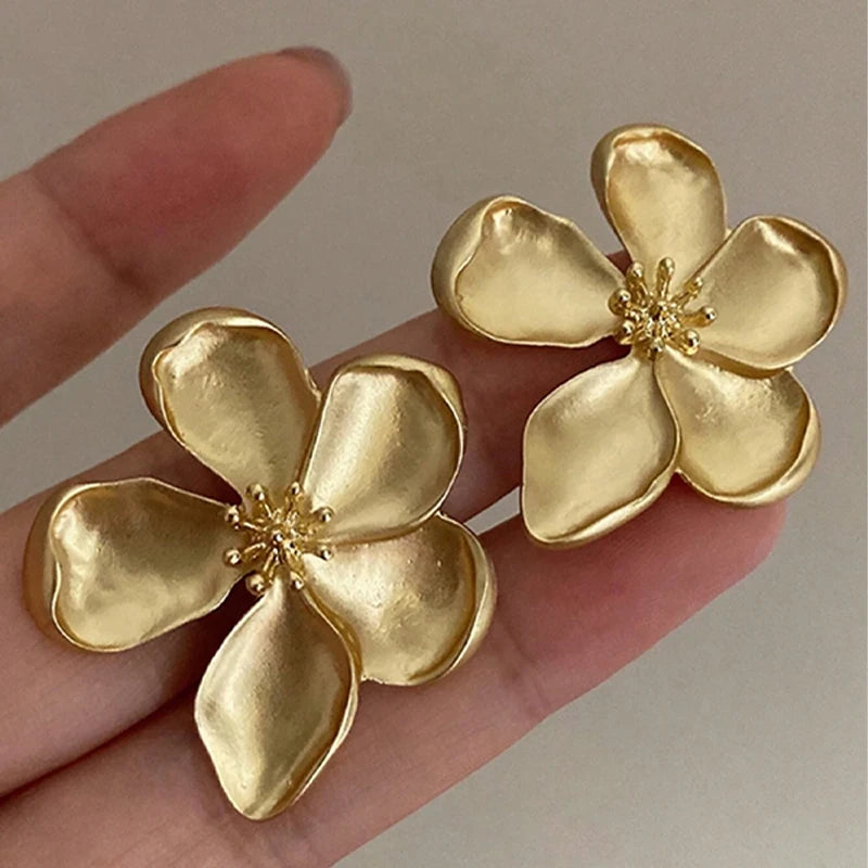 New Exaggerated European & American Style Metal Flower Stud Earrings For Women's Daily Wear Fashion Gold Color Jewelry Gifts